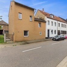 Ansicht Strassenseite Ein Zuhause f�r das Leben - und ein Fundament f�r die Zukunft