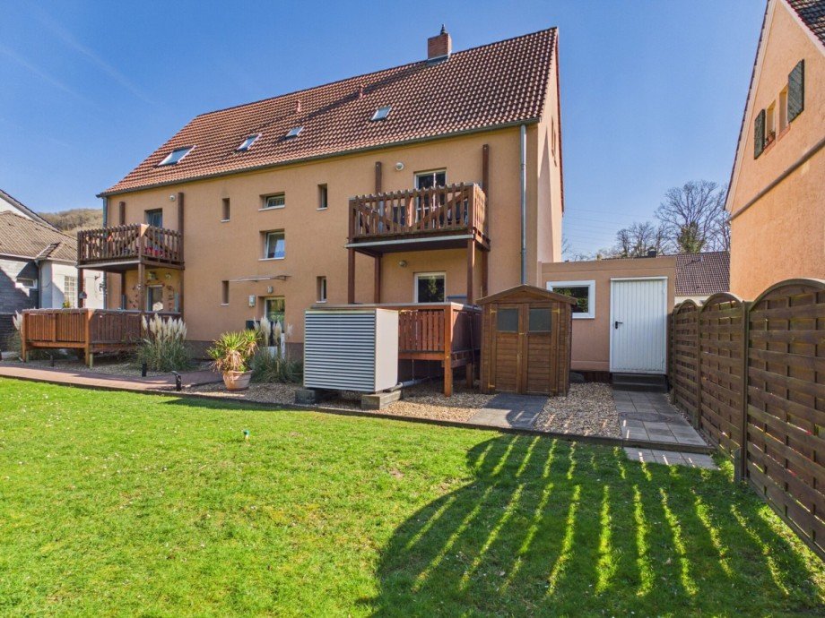 Gartenansicht_Garage Mehrfamilienhaus Heimbach / Hasenfeld