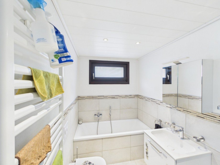 Badezimmer Erdgeschoss Einfamilienhaus Heimbach