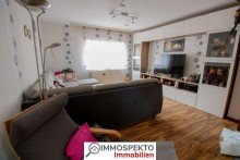 Wohnzimmer Doppelhaush�lfte in Rheidt-H�chelhoven mit tollem Grundst�ck