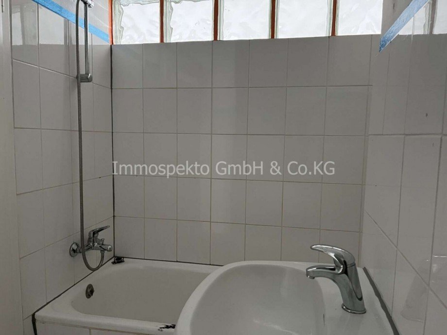 WE DG - Bad Mehrfamilienhaus M�nchengladbach