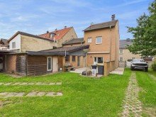 Ansicht vom Garten Ein Zuhause f�r das Leben - und ein Fundament f�r die Zukunft